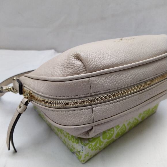 Kate Spade New York Beige Pebbled Leather Zipper Closure Crossbody Bag - Picture 7 of 16